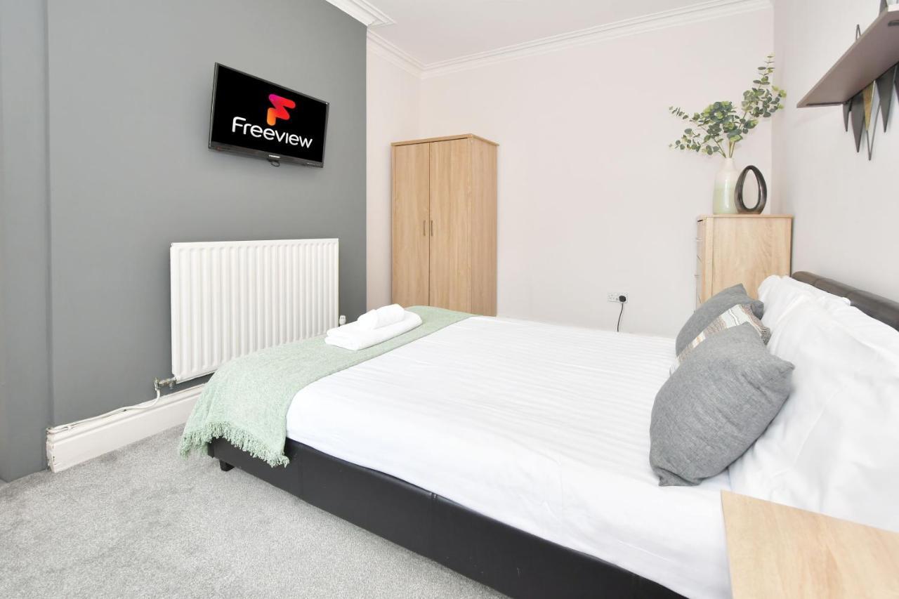 Wistaston House By Yourstays 5 Double Bedrooms And 2 Bathrooms, Great For Groups! Book Now! Crewe Luaran gambar