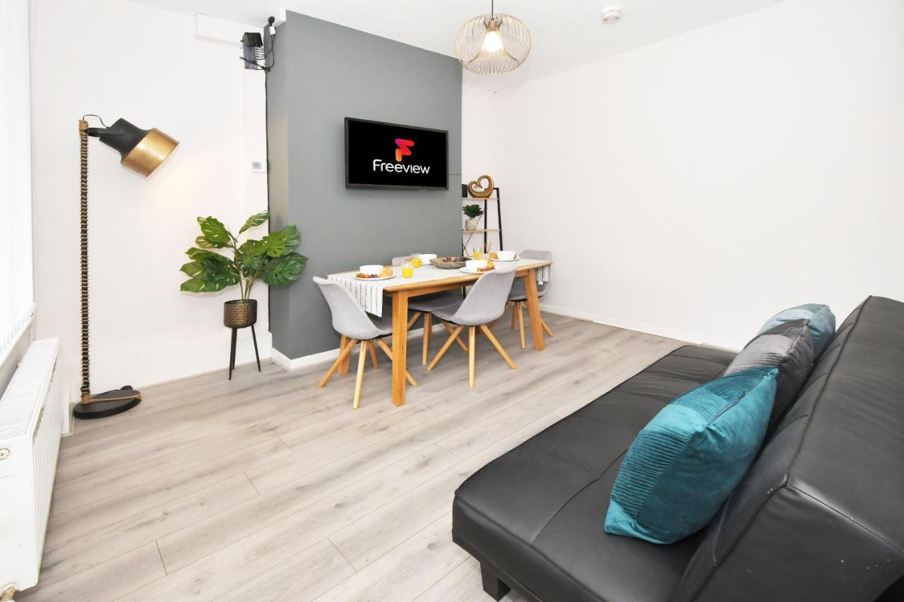 Wistaston House By Yourstays 5 Double Bedrooms And 2 Bathrooms, Great For Groups! Book Now! Crewe Luaran gambar