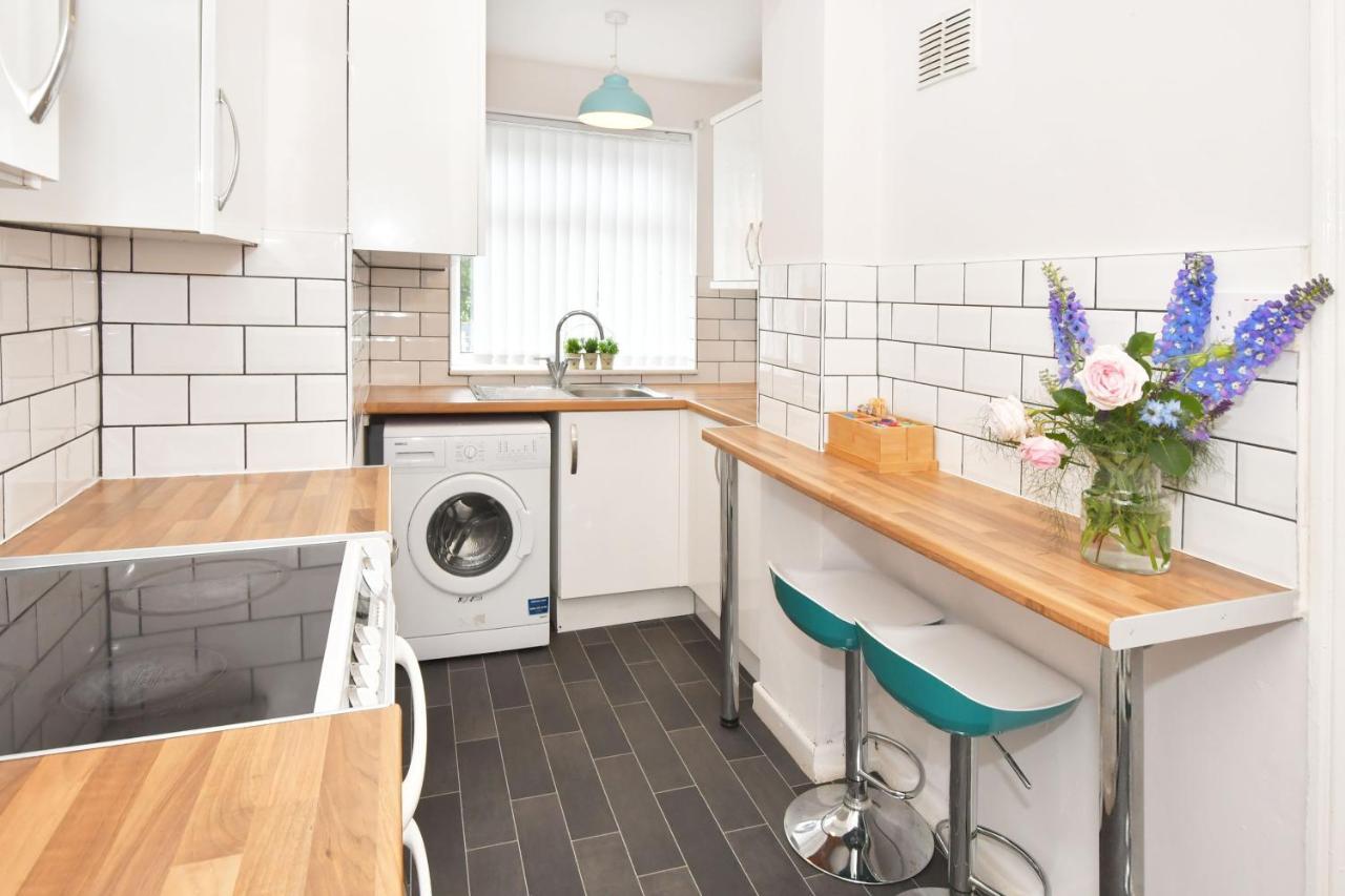 Wistaston House By Yourstays 5 Double Bedrooms And 2 Bathrooms, Great For Groups! Book Now! Crewe Luaran gambar