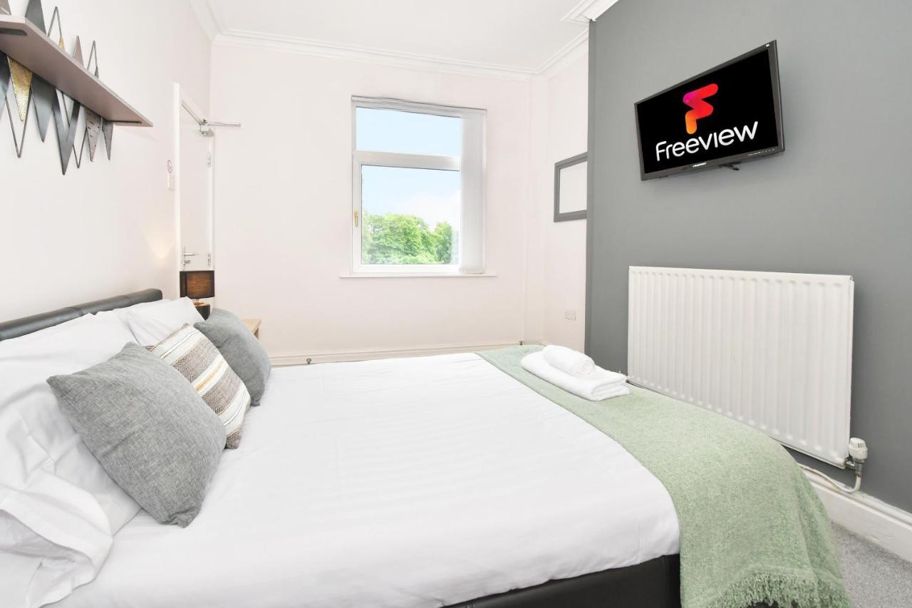 Wistaston House By Yourstays 5 Double Bedrooms And 2 Bathrooms, Great For Groups! Book Now! Crewe Luaran gambar
