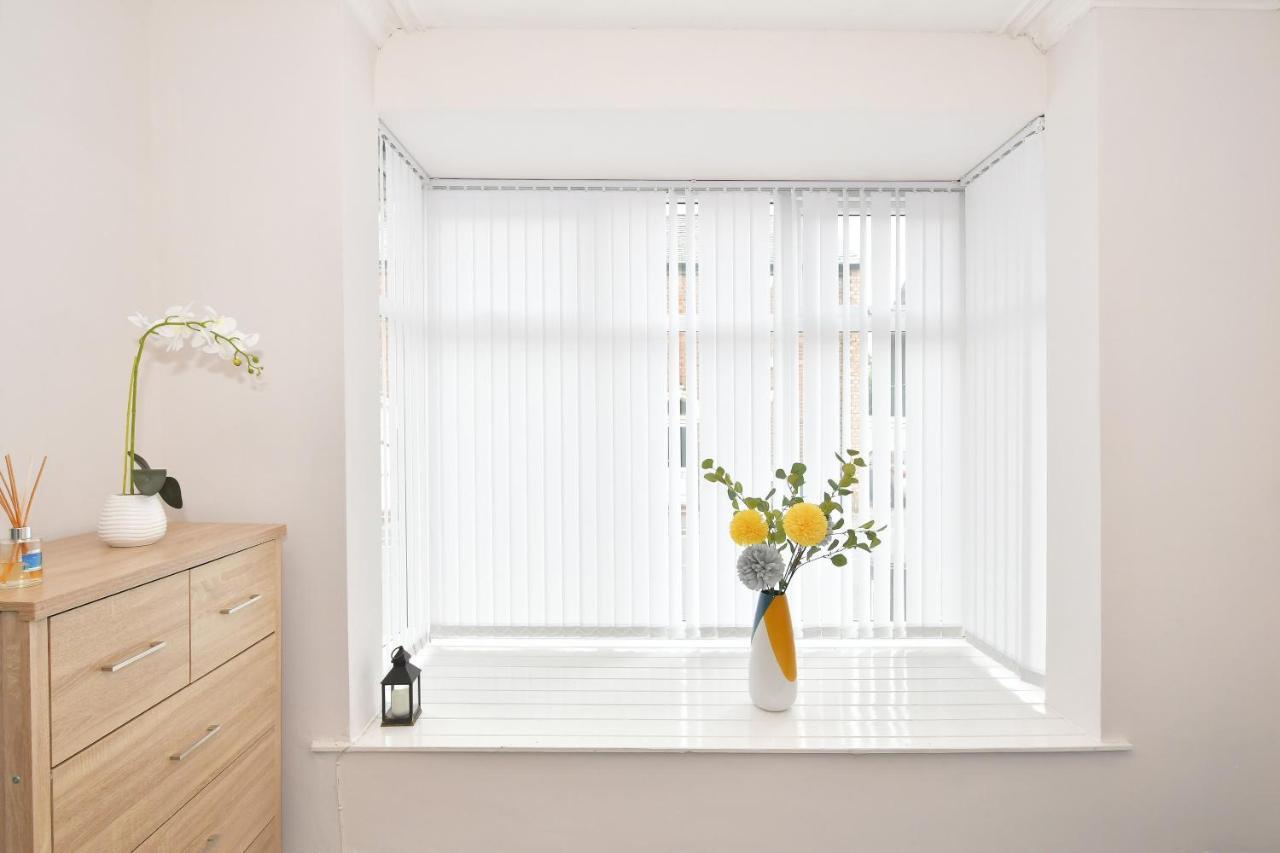 Wistaston House By Yourstays 5 Double Bedrooms And 2 Bathrooms, Great For Groups! Book Now! Crewe Luaran gambar