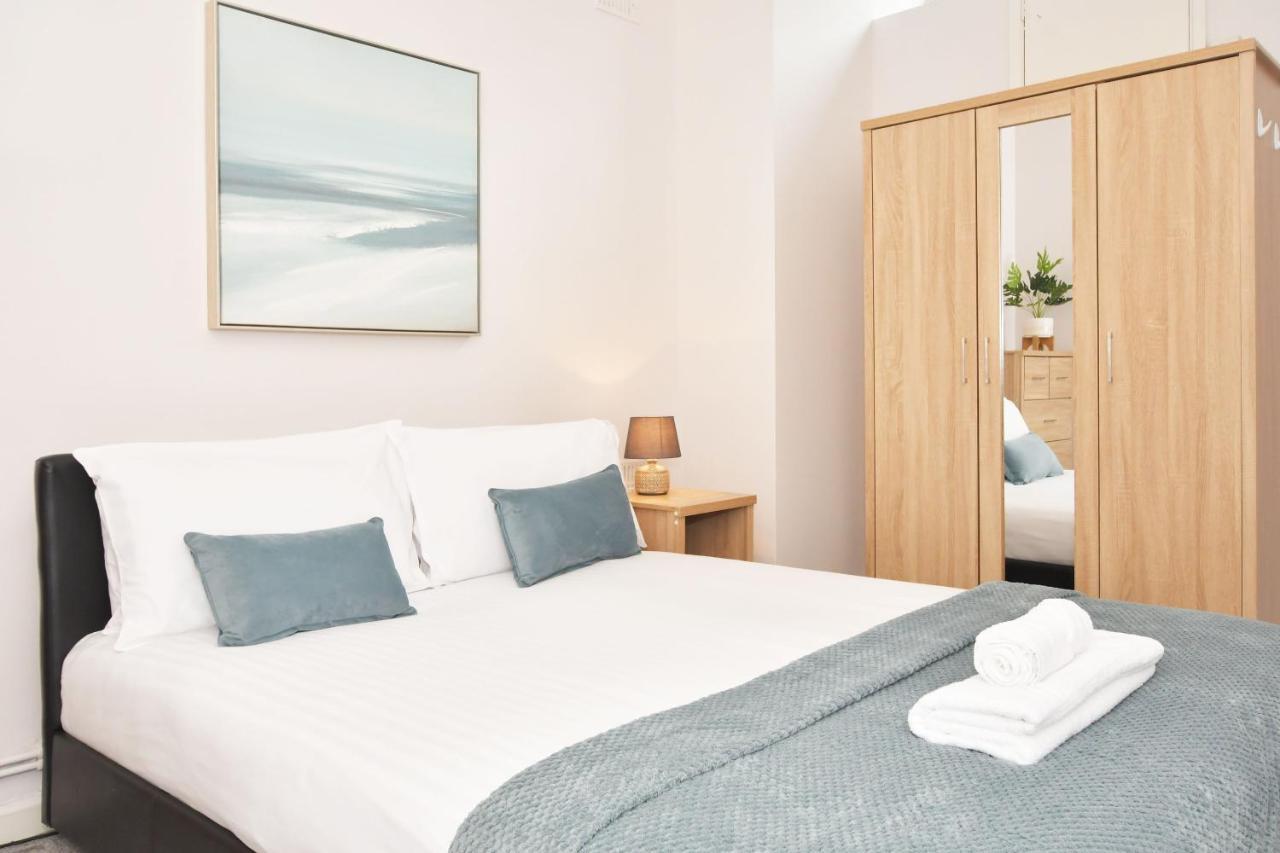 Wistaston House By Yourstays 5 Double Bedrooms And 2 Bathrooms, Great For Groups! Book Now! Crewe Luaran gambar