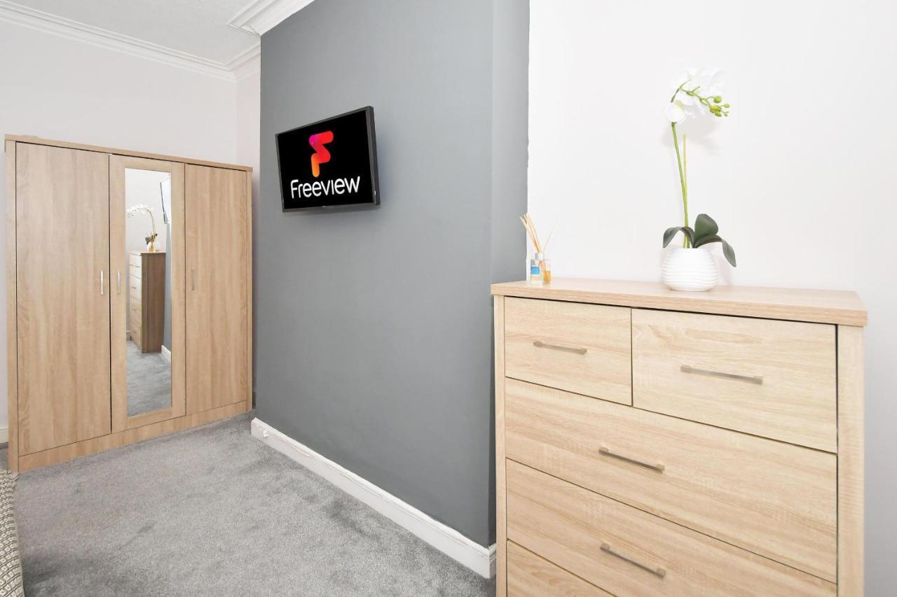 Wistaston House By Yourstays 5 Double Bedrooms And 2 Bathrooms, Great For Groups! Book Now! Crewe Luaran gambar